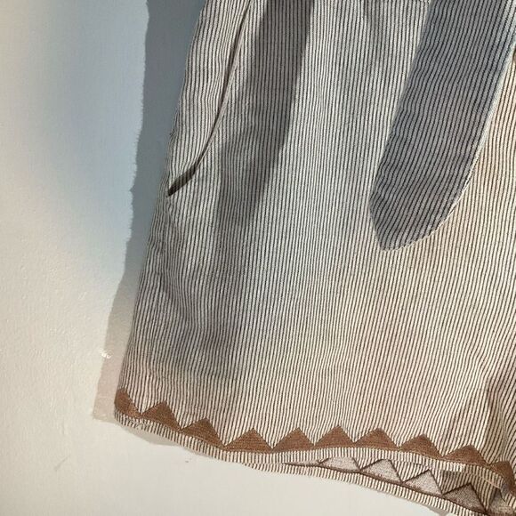Moon River Pleat Blanket Stitch Short Paper Bag Shorts. Brown Pinstripes, Medium - Picture 16 of 16